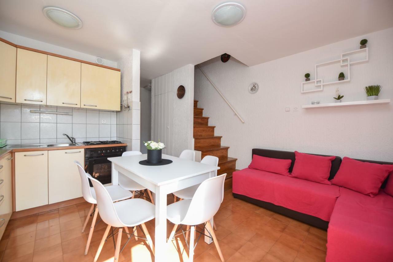 Apartment Tinateo, Gajac Novalja Buitenkant foto